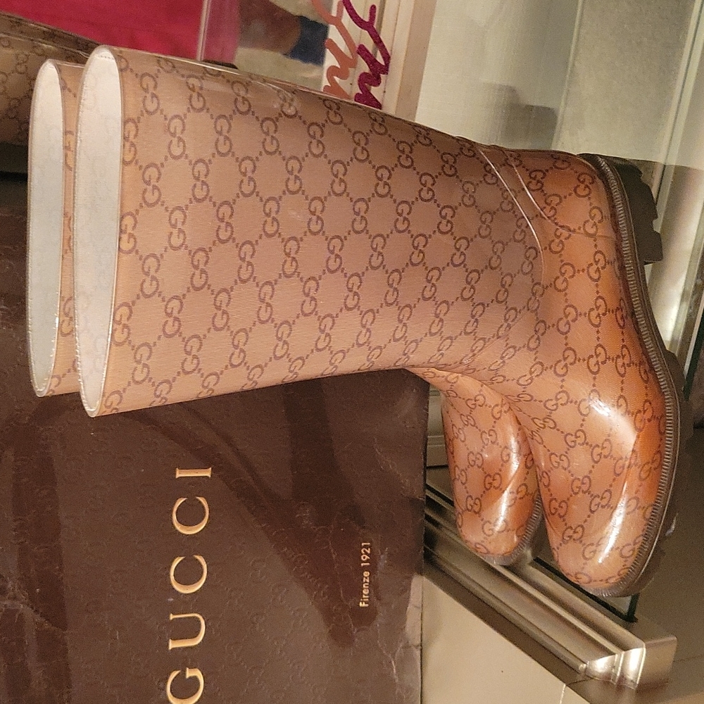 Authentic Gucci Rain Boots